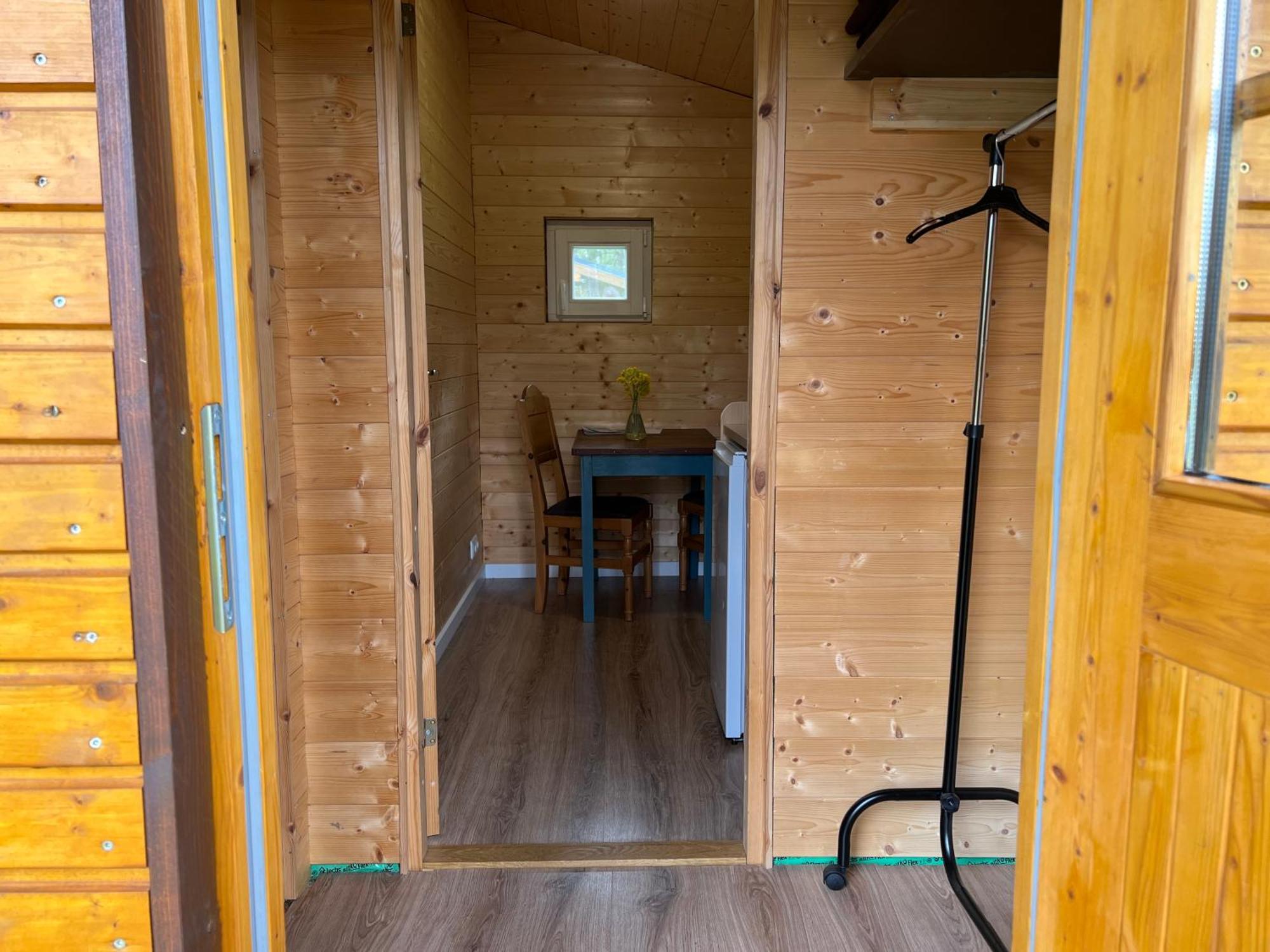 Marika Puhkekuela - Metsanurga Oeoemaja "Shared Bathroom" Nova Dış mekan fotoğraf